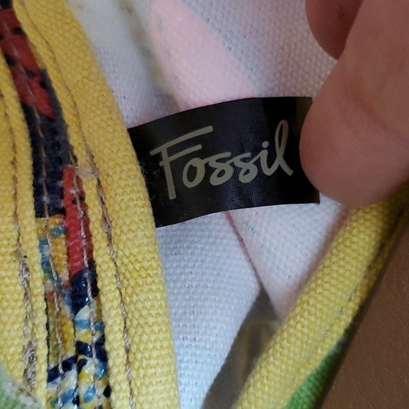 Fossil  floral coated leather muticolor purse - Picture 2 of 13